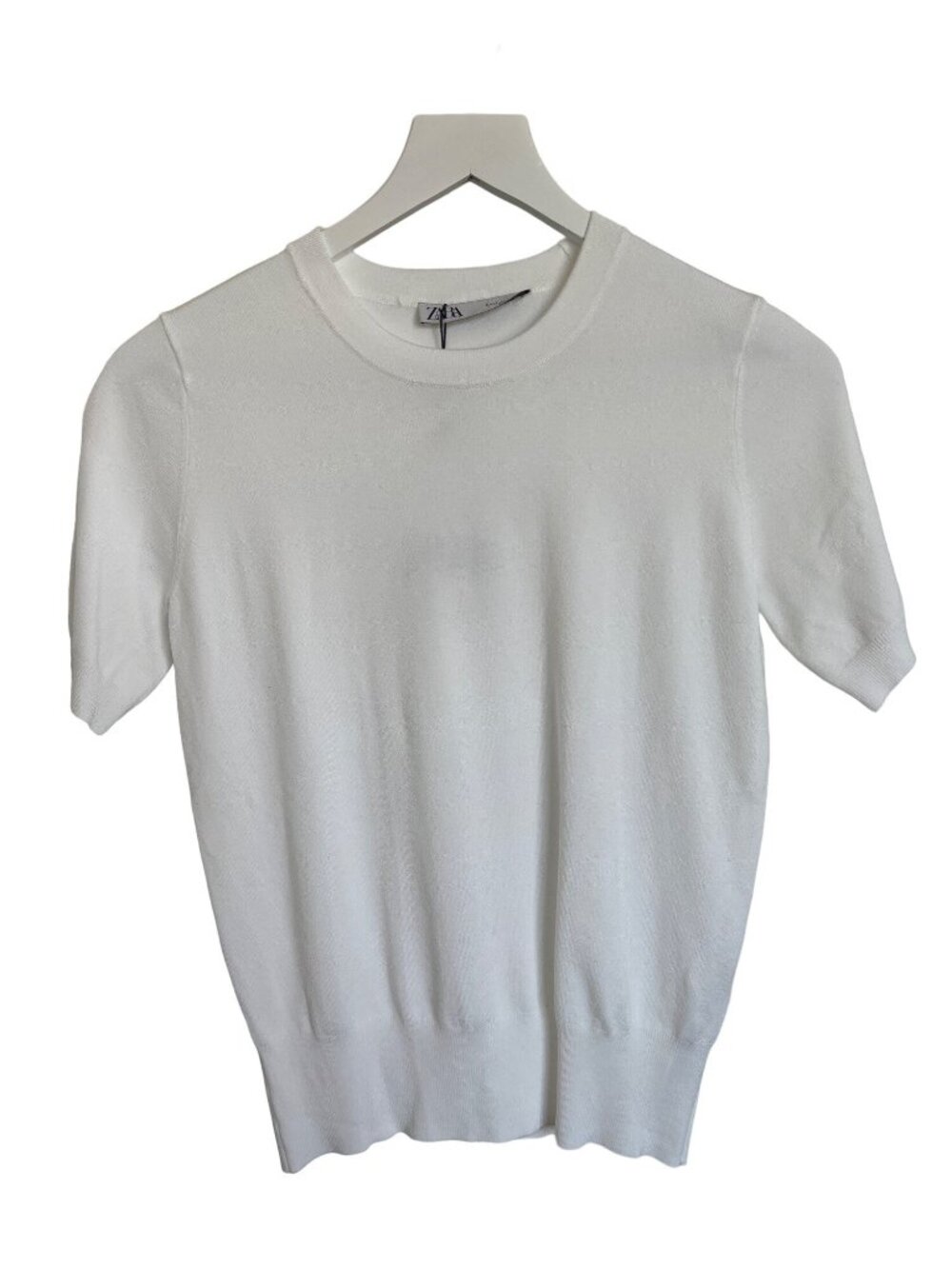 Zara White Short Sleeve Stretch Knit Top